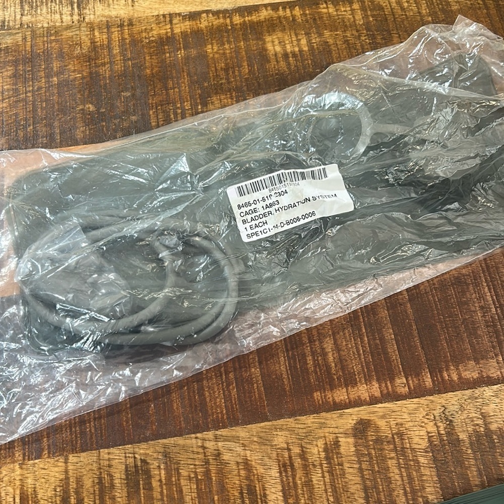 HYDRAMAX:  Large 100 Oz. Hydration Hiking Travel Bladder military + extra